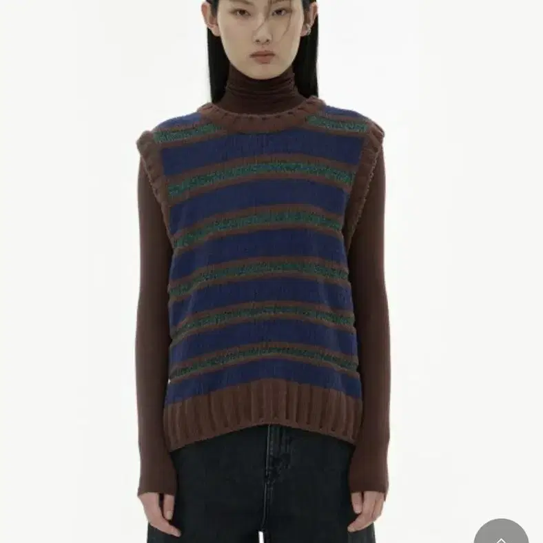 아모멘토 VELVETY STRIPED VEST