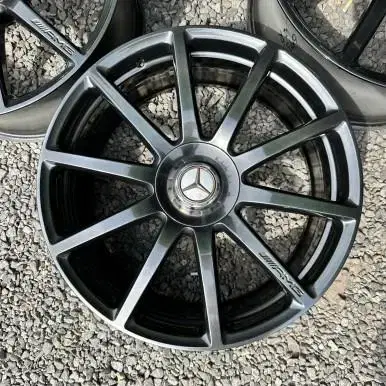 20인치 벤츠S63AMG 단조 정품 고스트크롬 순정휠 한대분 판매합니다