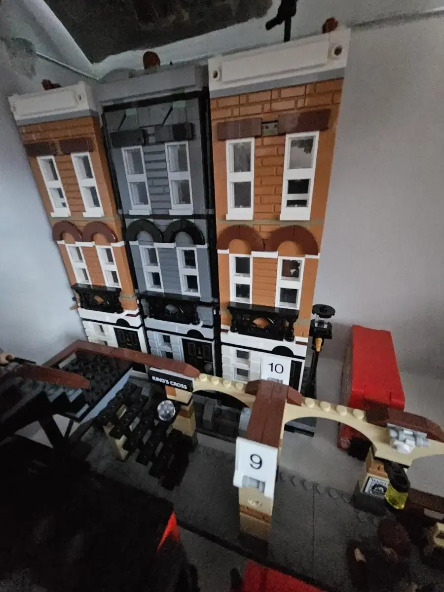 LEGO Harry Potter 76408 Grimmauld Place 12