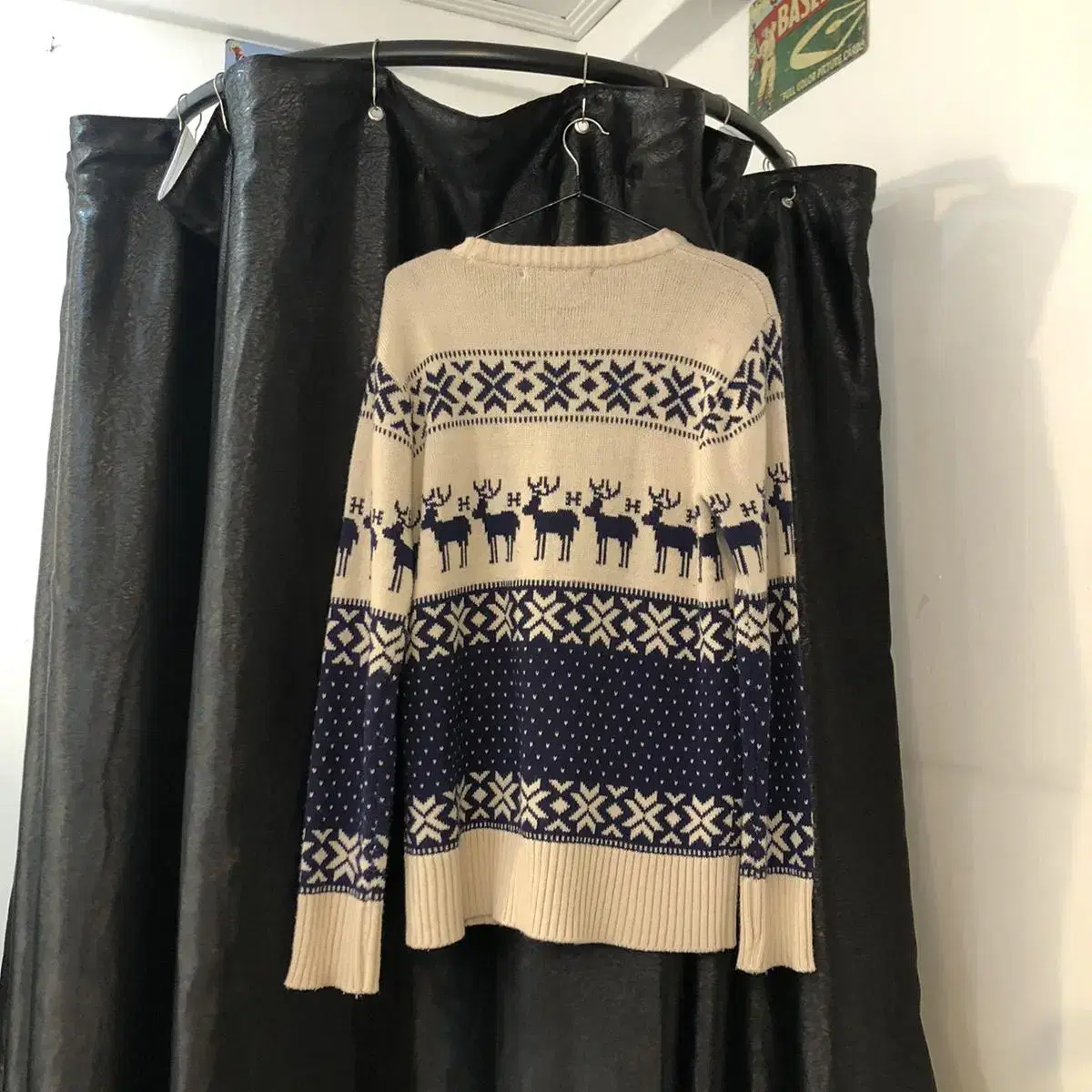 Vintage Nordic sweet navy knit