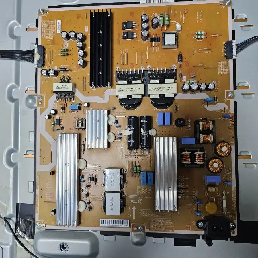 SAMSUNG TV un50hu700 on Bunjang Global Site.