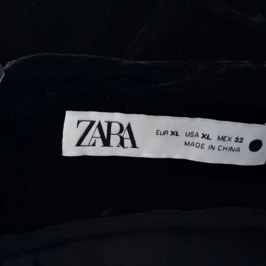 zara 자라 검정 치마 2000원