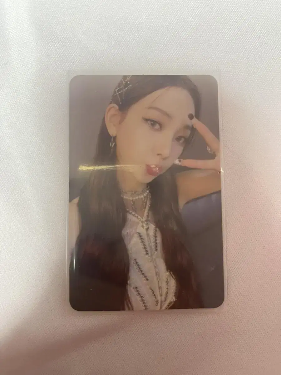 Ippu or Photocard