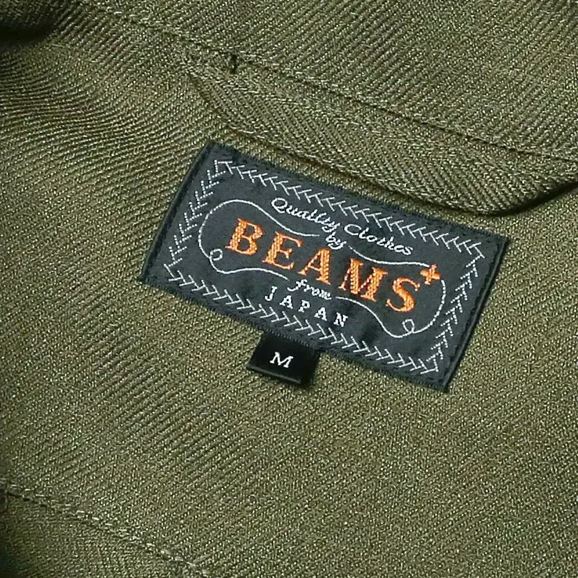 빔즈 플러스 [Beams +] 카키 코마츠 패브릭 사파리 자켓