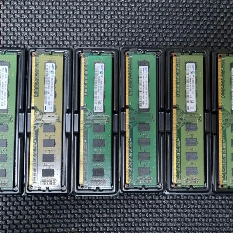 삼성 DDR3 메모리카드 18개 일괄 판매합니다.