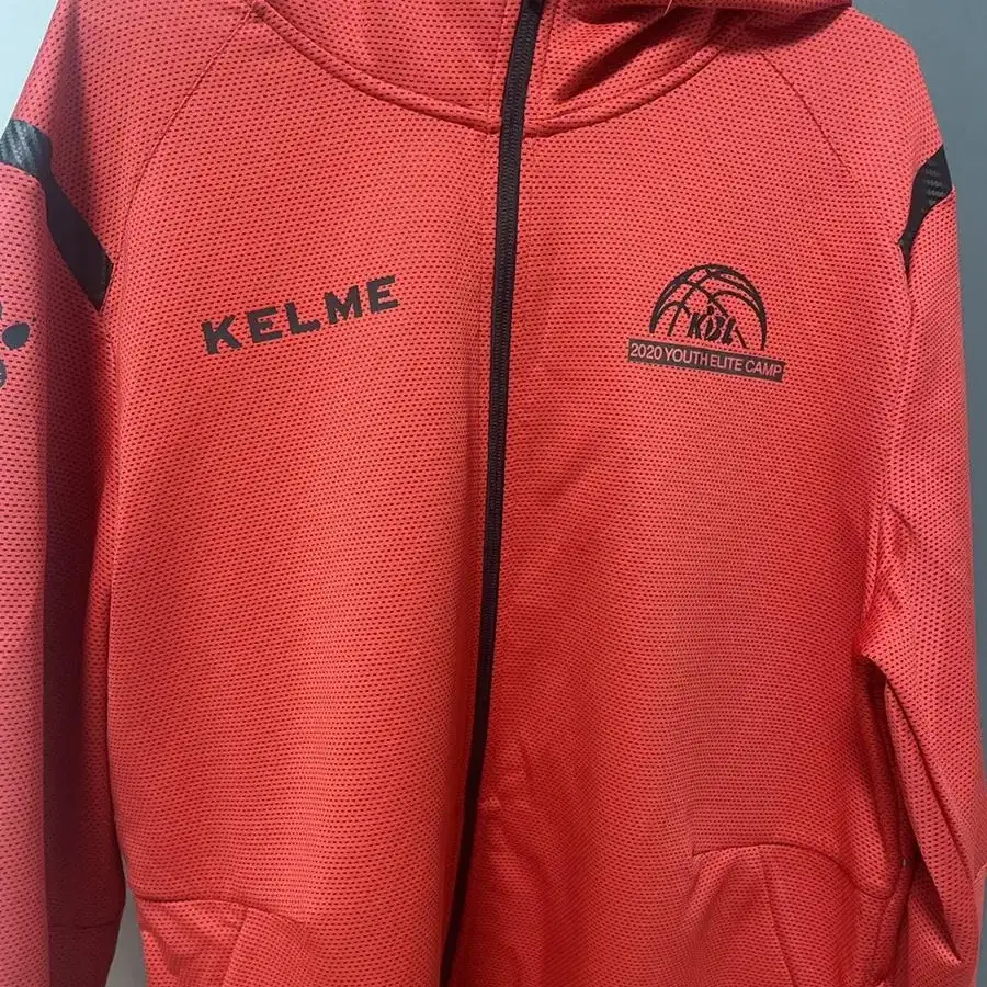 Kelme 농구후드 집업