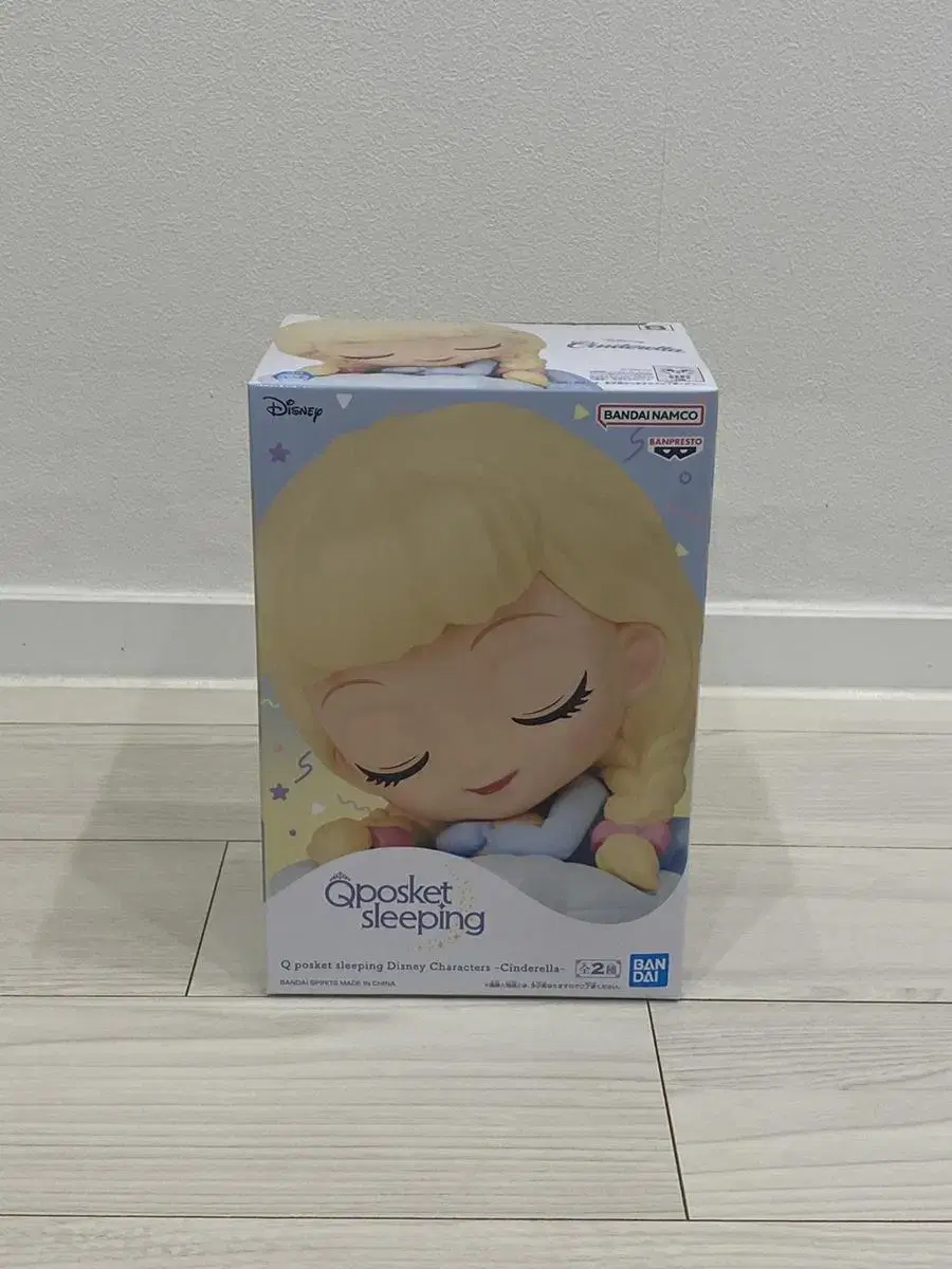 QFosket Sleeping Cinderella (B Color) Figure