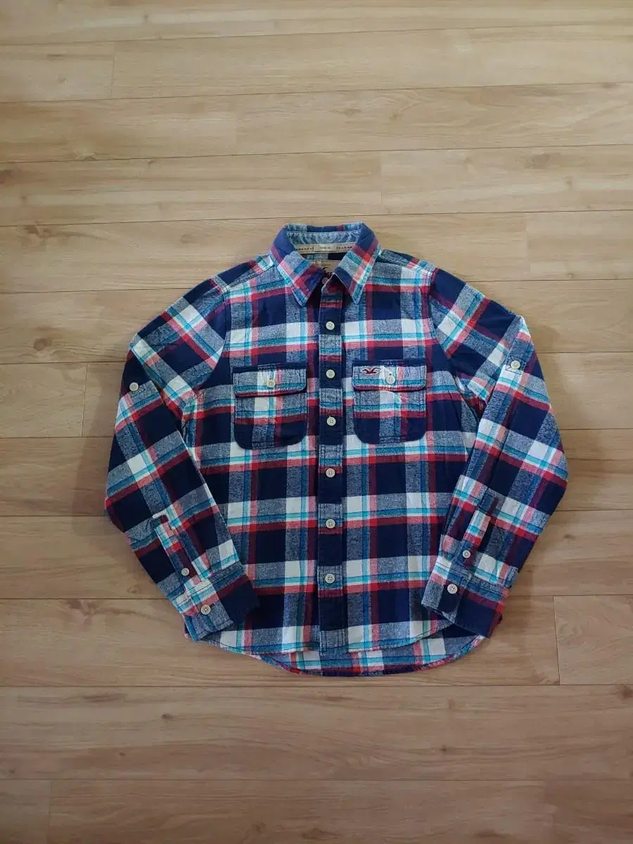 홀리스터 Hollister 플란넬 간절기 롤업 체크남방 S 95사이즈