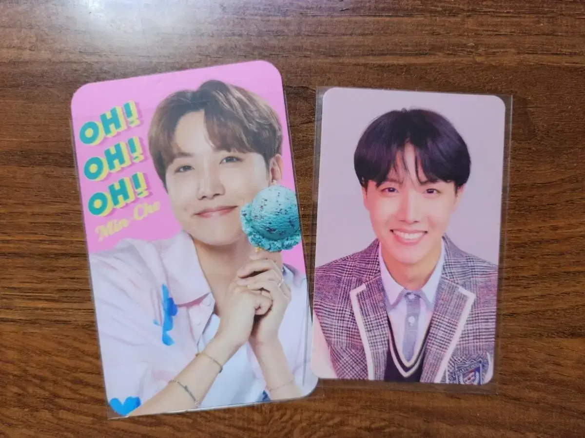 (Bulk of 2)BTS bangtan Rubsell Anser L J-Hope Photocard + Barra Hoseok Photocard