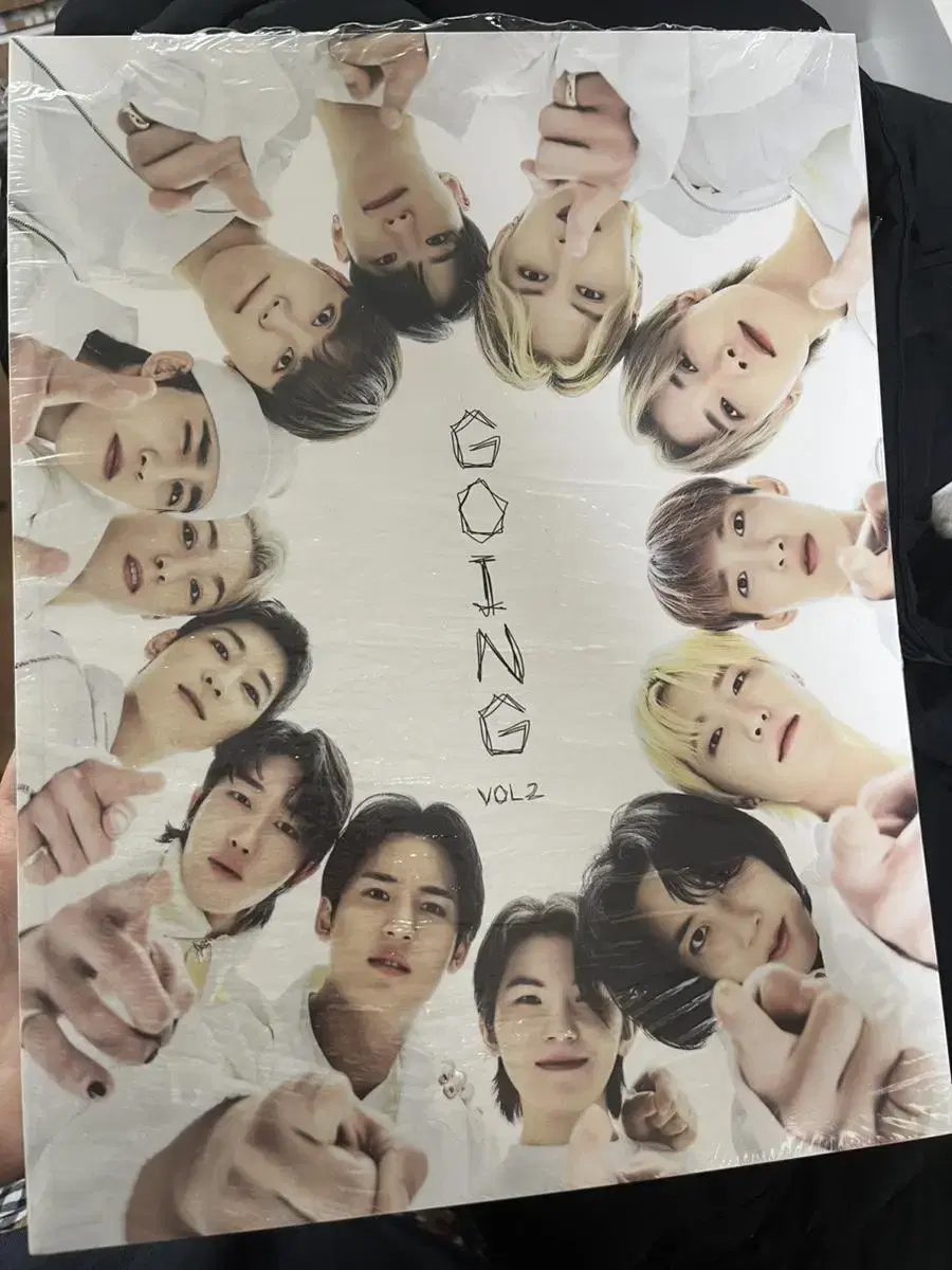 (Unsealed except photocard)Seventeen Going Seventeen Magazine WTS