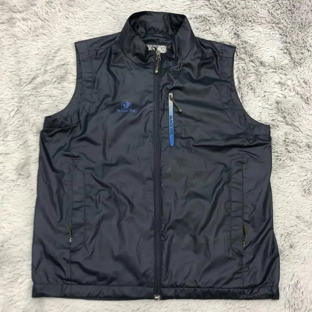 Black Yak vest