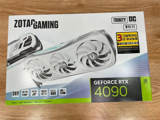 조탁 ZOTAC RTX 4090 Trinity OC 미개봉(245만)