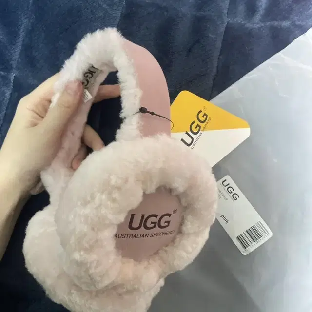 [새상품]UGG 어그 이어머프 귀마개 팔아요