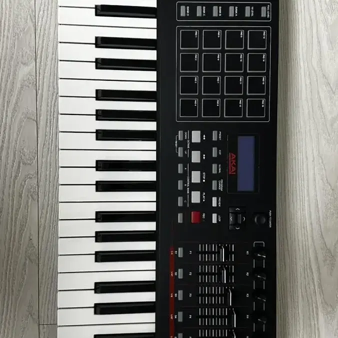 Akai mpk249 마스터키보드