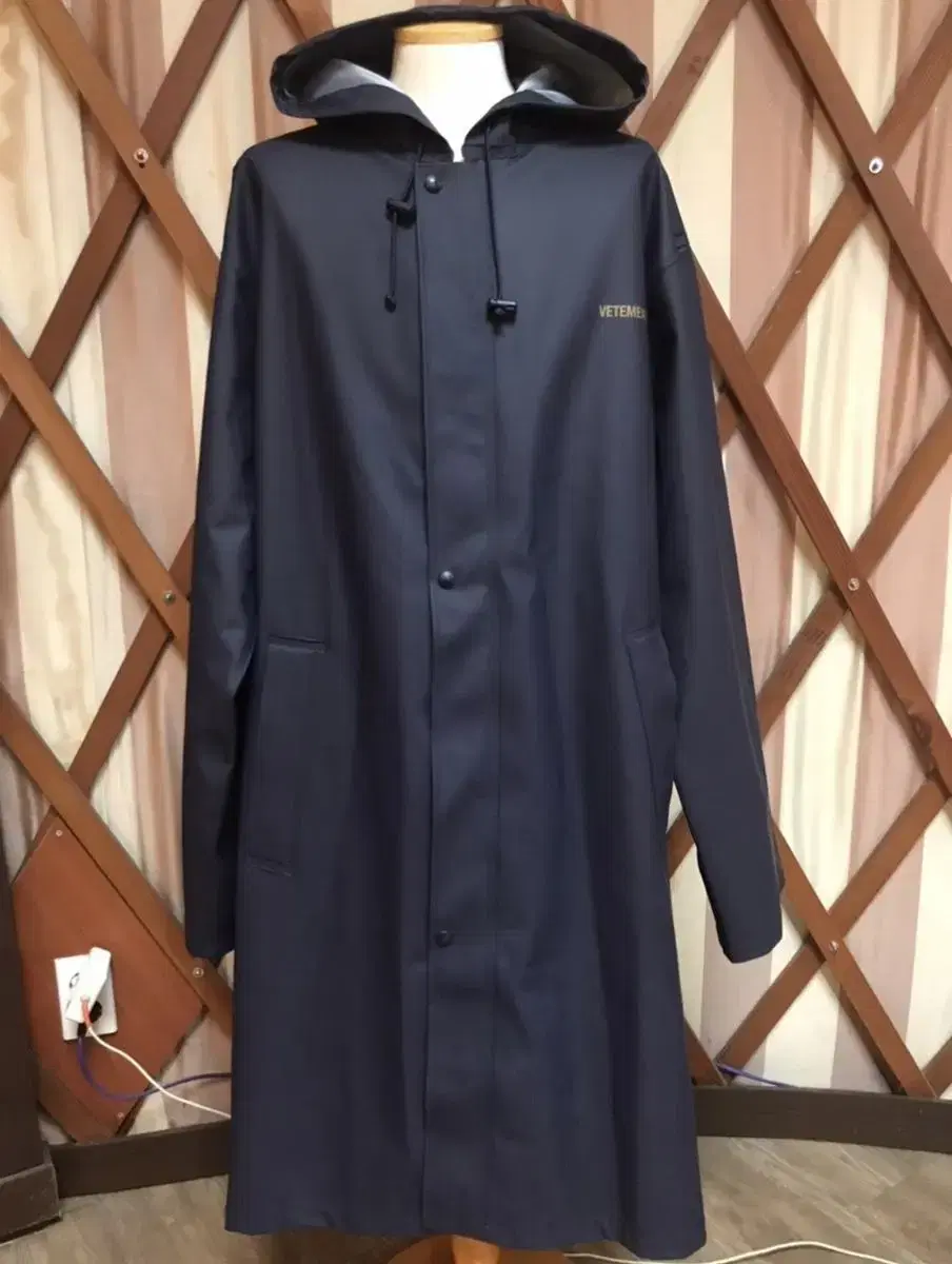 Vetements Raincoat