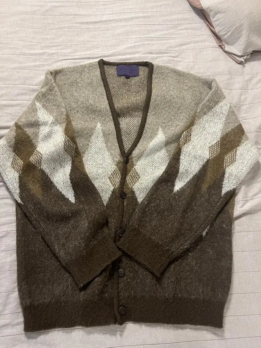 Bisloe Cardigan