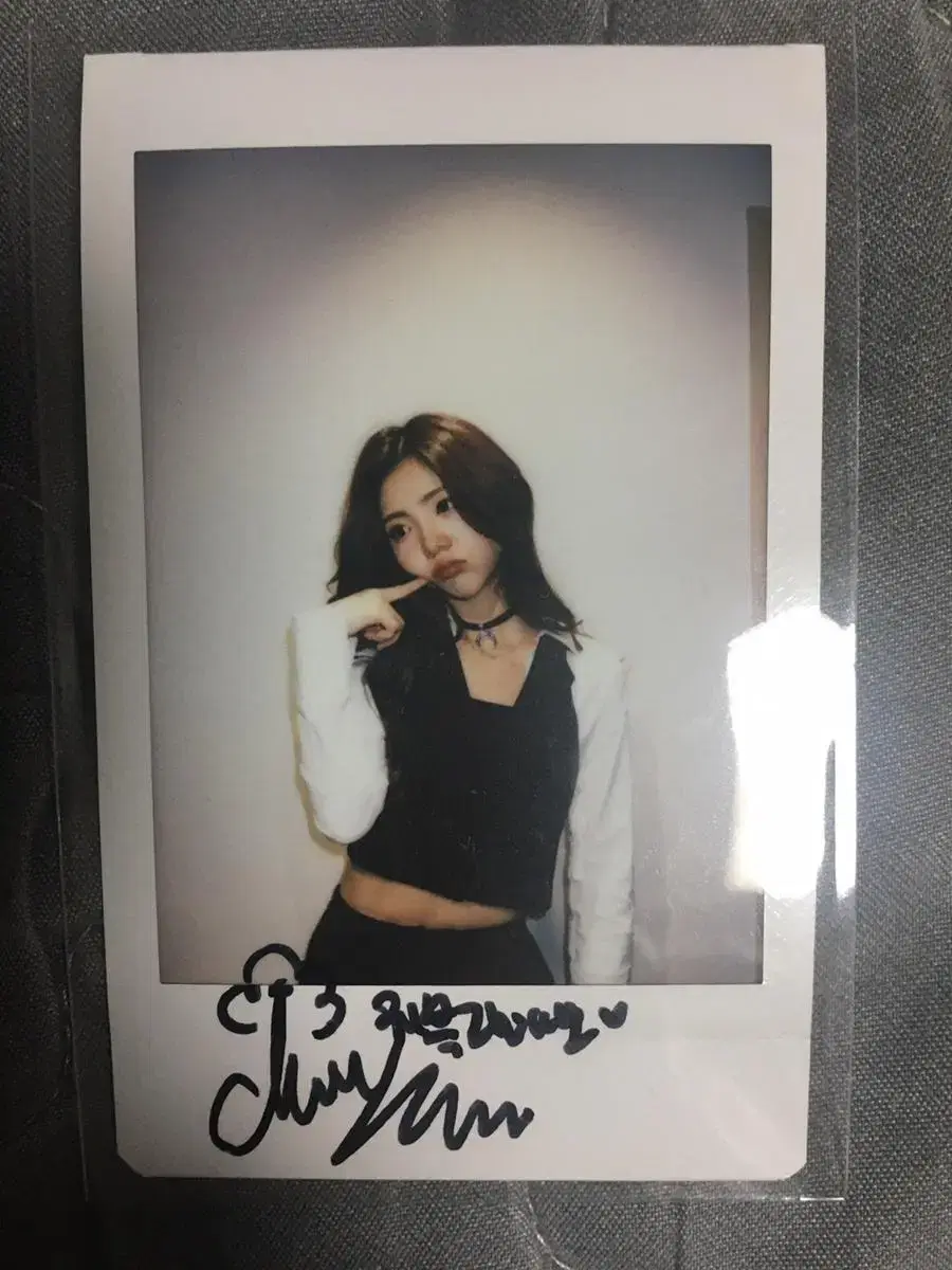 Cracked) Chaein sign polaroid wts!