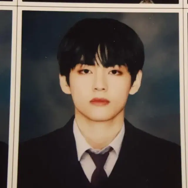 방탄소년단 김태형 증명사진 팝니다