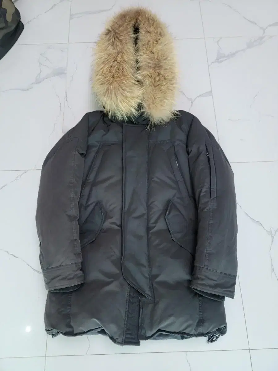 Time Homme Raccoon Fur Goose Down Padded Field Jacket 95