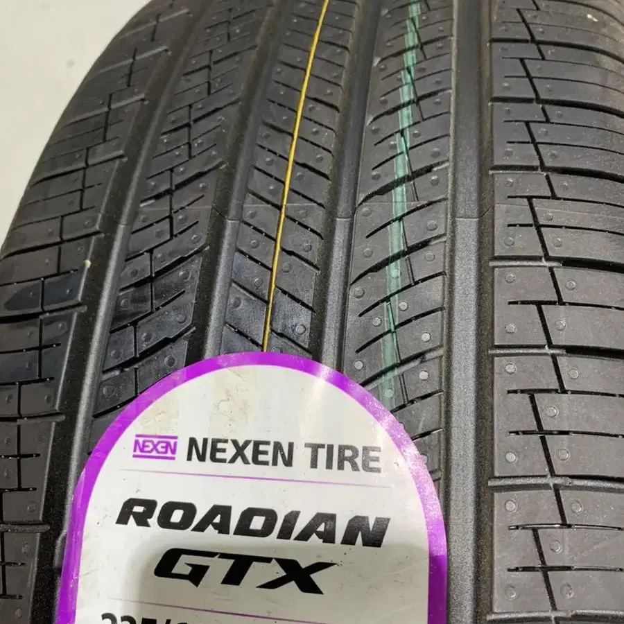 235/65R17 넥센 타이어