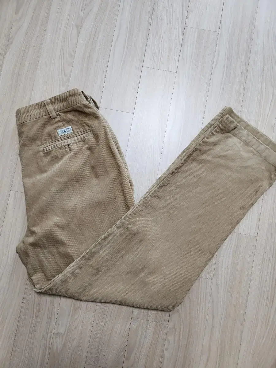 Polo Ralph Lauren Corduroy Pants (32)