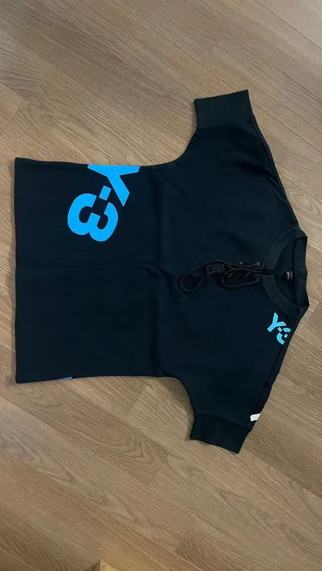 Y-3  반팔 티셔츠 size M (새상품)