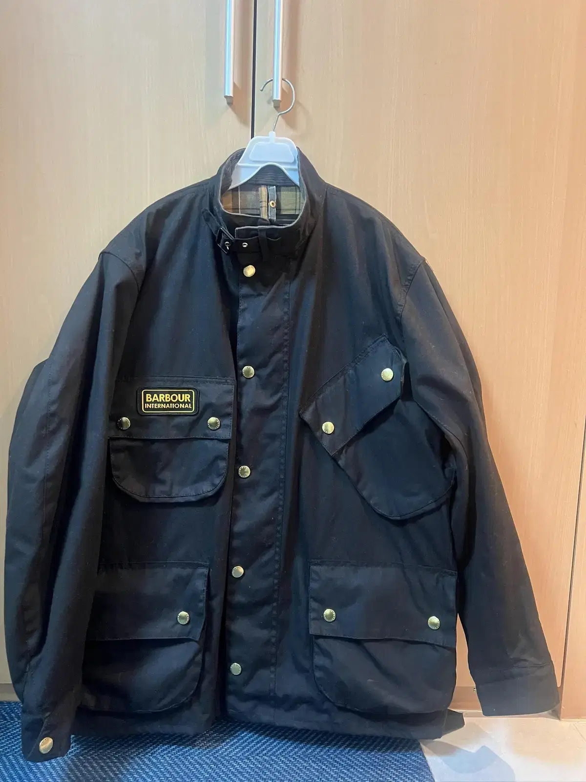 바버 인터네셔널 Barbour International a7 42사이즈