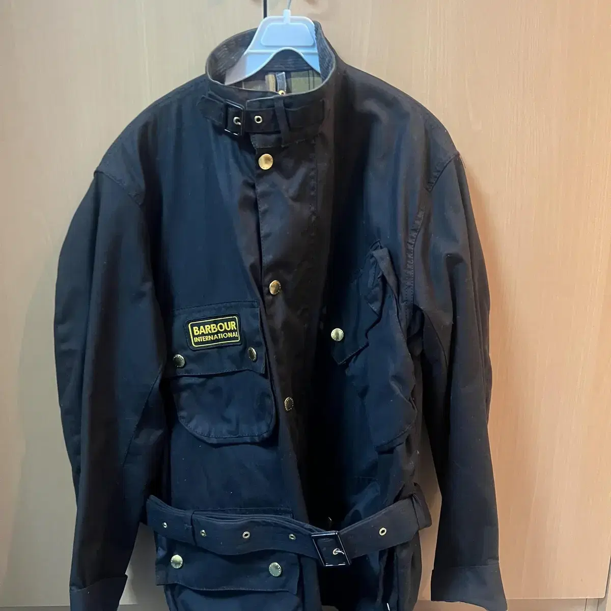 바버 인터네셔널 Barbour International a7 42사이즈