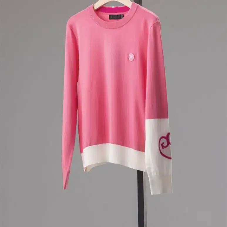 지포어 ESSENTIAL TECH CREWNECK SWEATER 핑크