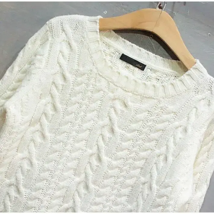 FR) Leshop long cable knit