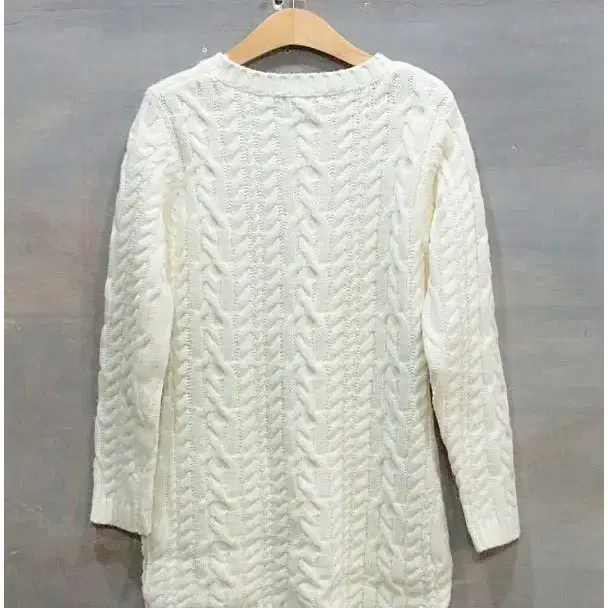 FR) Leshop long cable knit