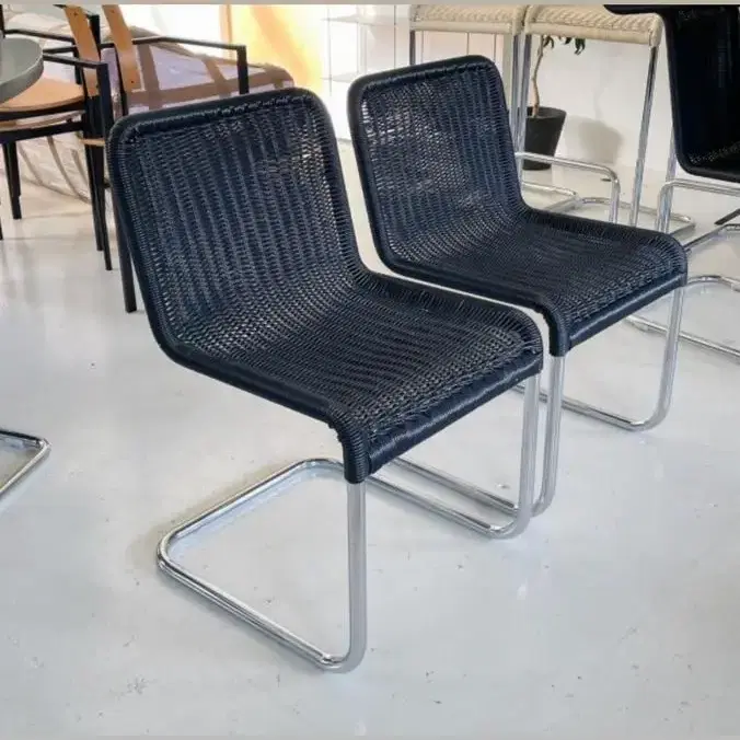 TECTA chair (black) 텍타 체어