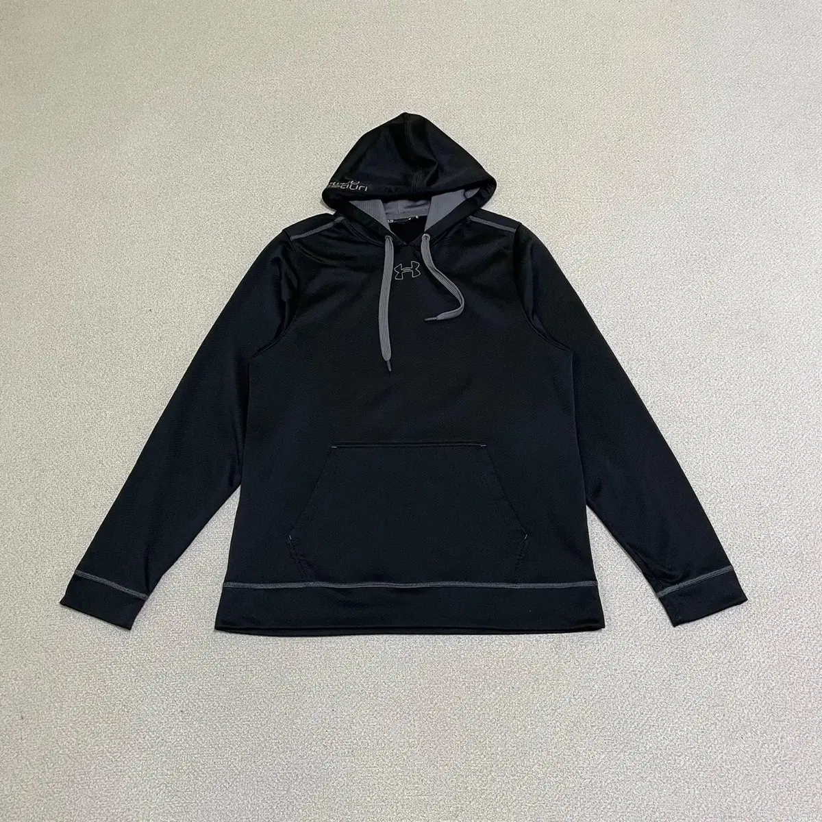 L Under Armour Performance Hoodie N.1460