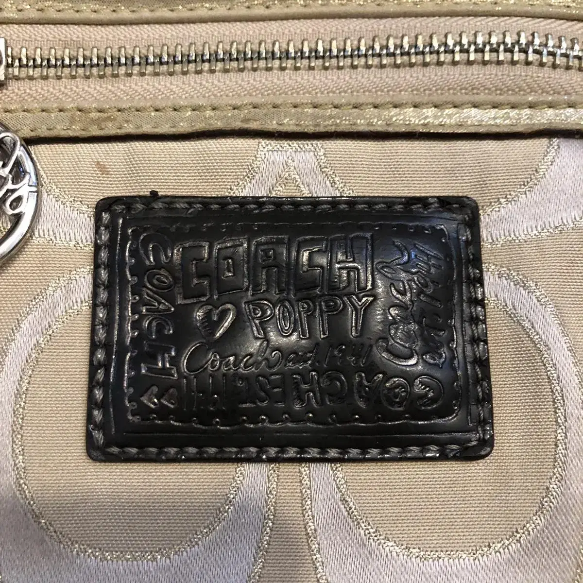 Vintage Coach poppy 1941 gold bag