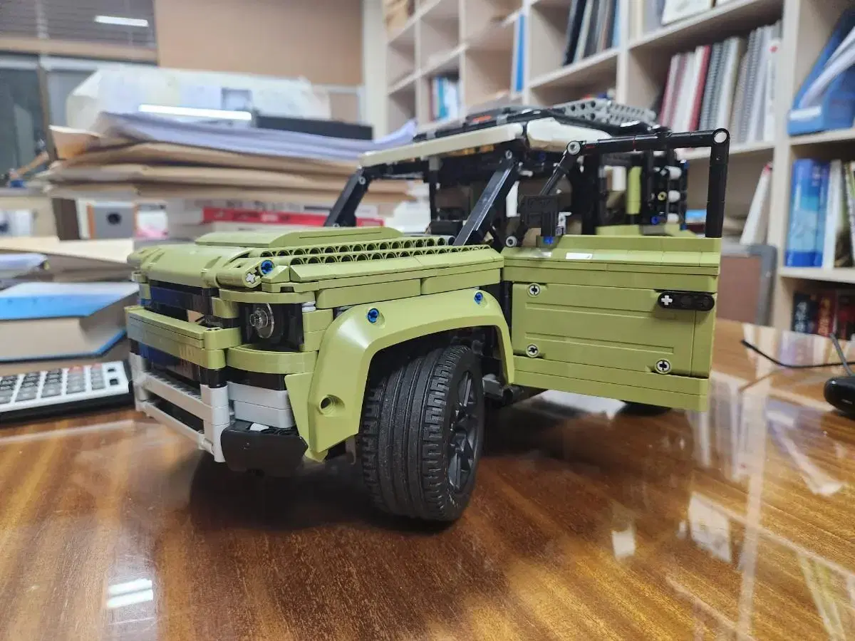 LEGO Complete Technic Land Rover Defender for sale