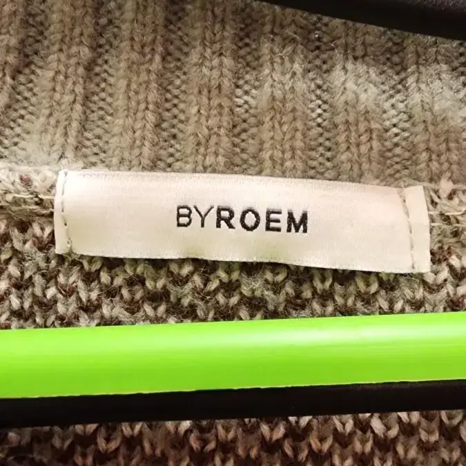 BYROEM 바이로엠 니트