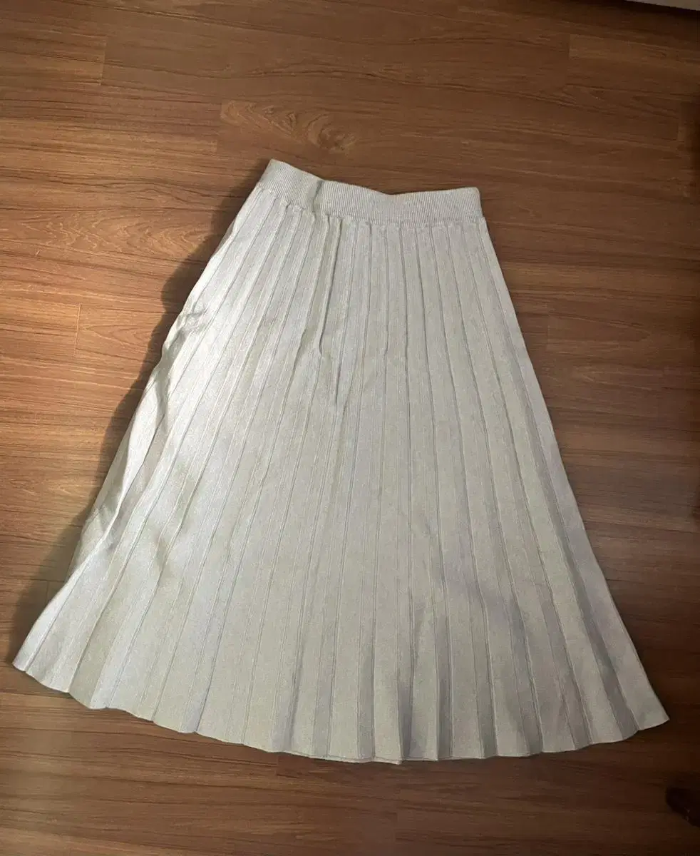 Women's knit skirt