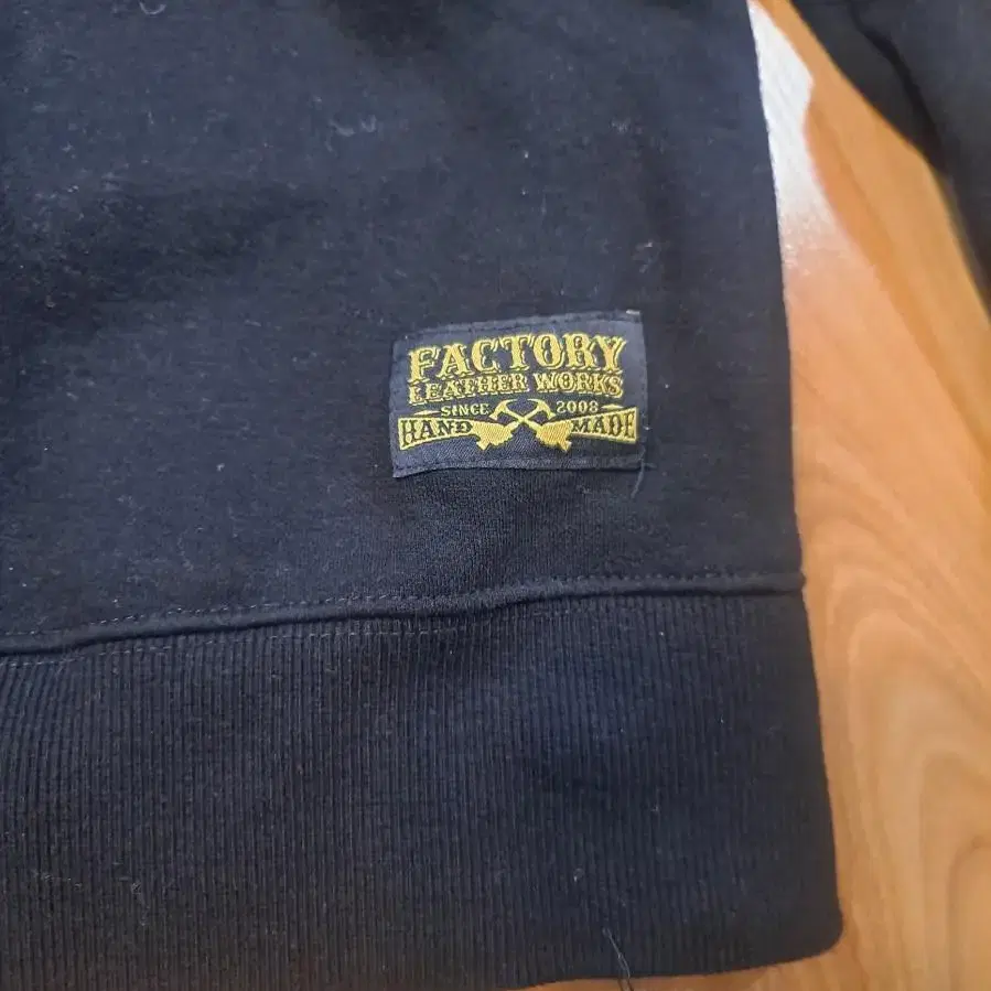 FACTORY 기모맨투맨