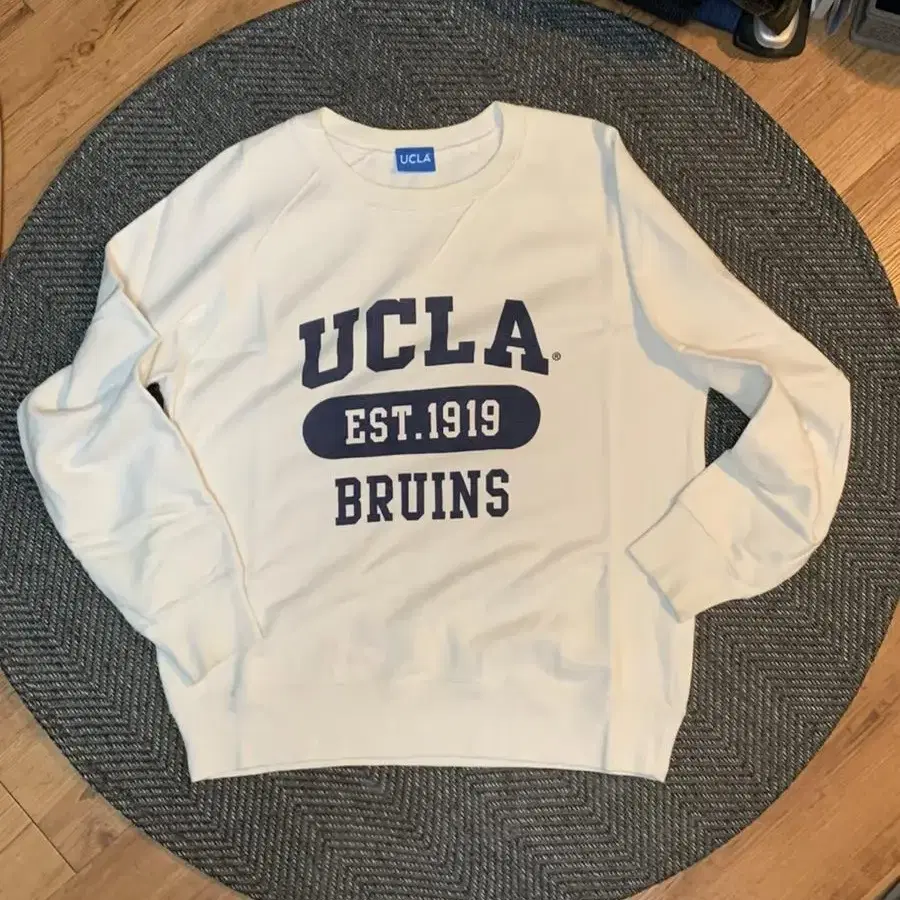 UCLA 레터링 맨투맨 L