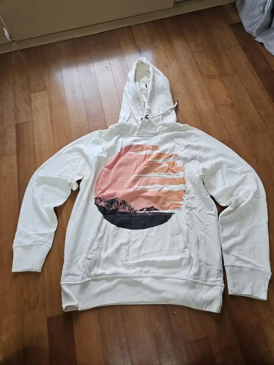 M American Eagle Vintage Hoodie