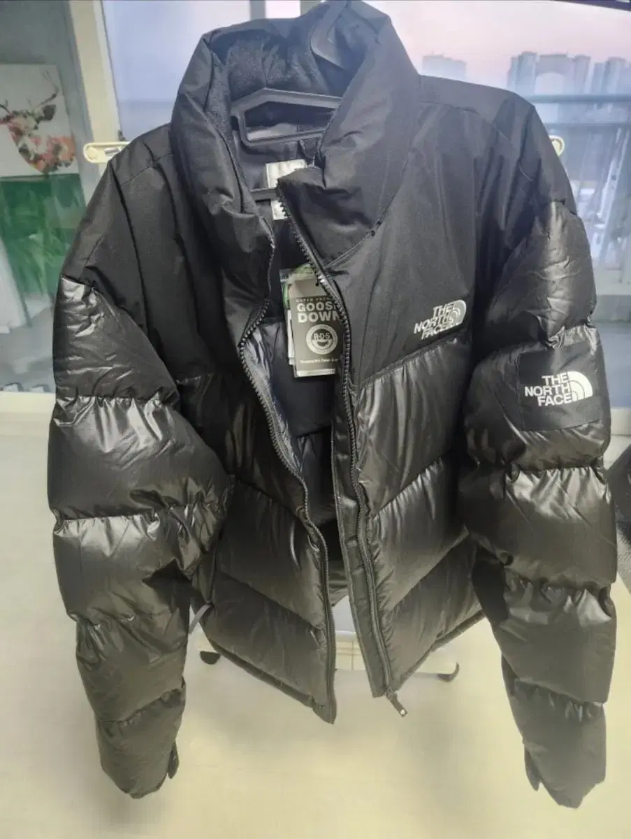 The North Face White Belly Novelty Knopsie XXXL 115size sells