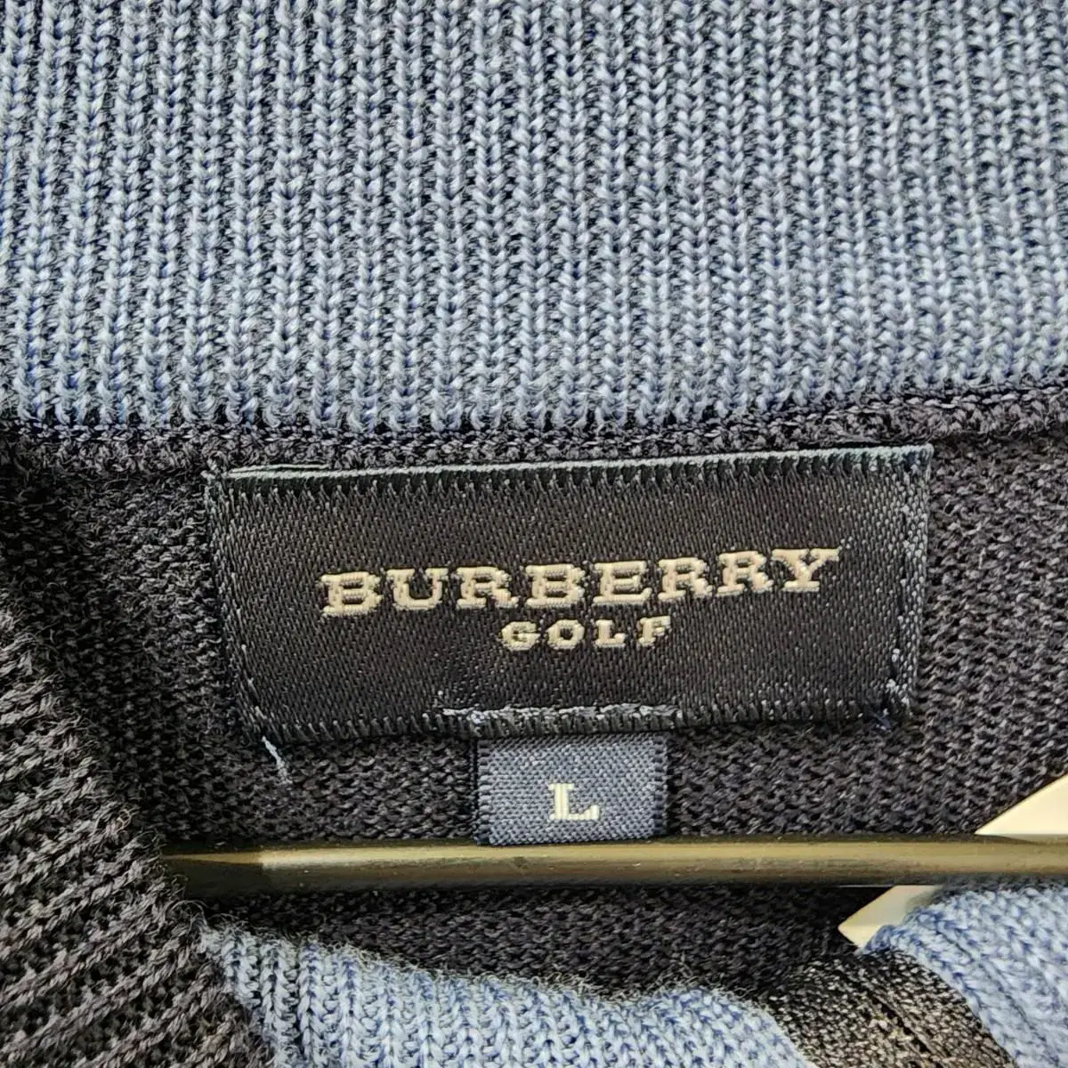 버버리(BURBERRY) 폴라니트