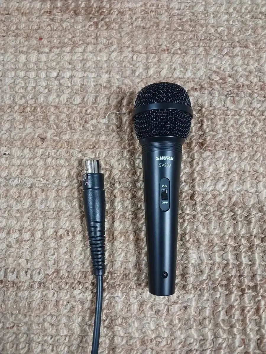 마이크 SHURE SV200