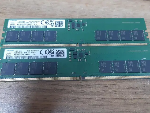 삼성전자 DDR5  44800  16GB x 2