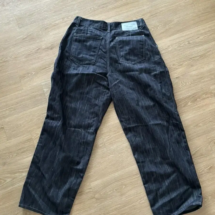 Clean Denim Deep Two Tuck Vertical Pants