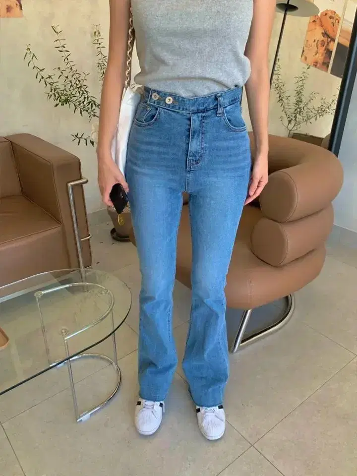 Love Banana High-waisted Two-button Bootcut Pants