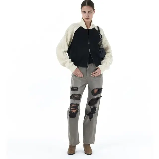 마뗑킴 팬츠 GRUNGE DENIM PANTS IN BROWN