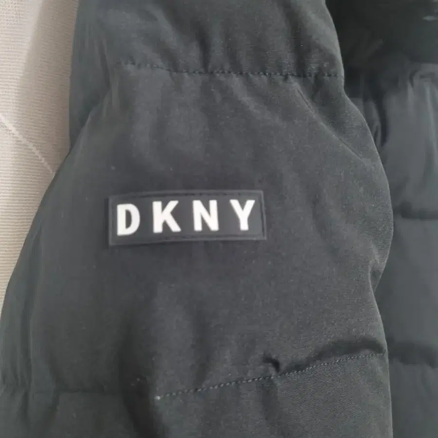 DKNY롱패딩