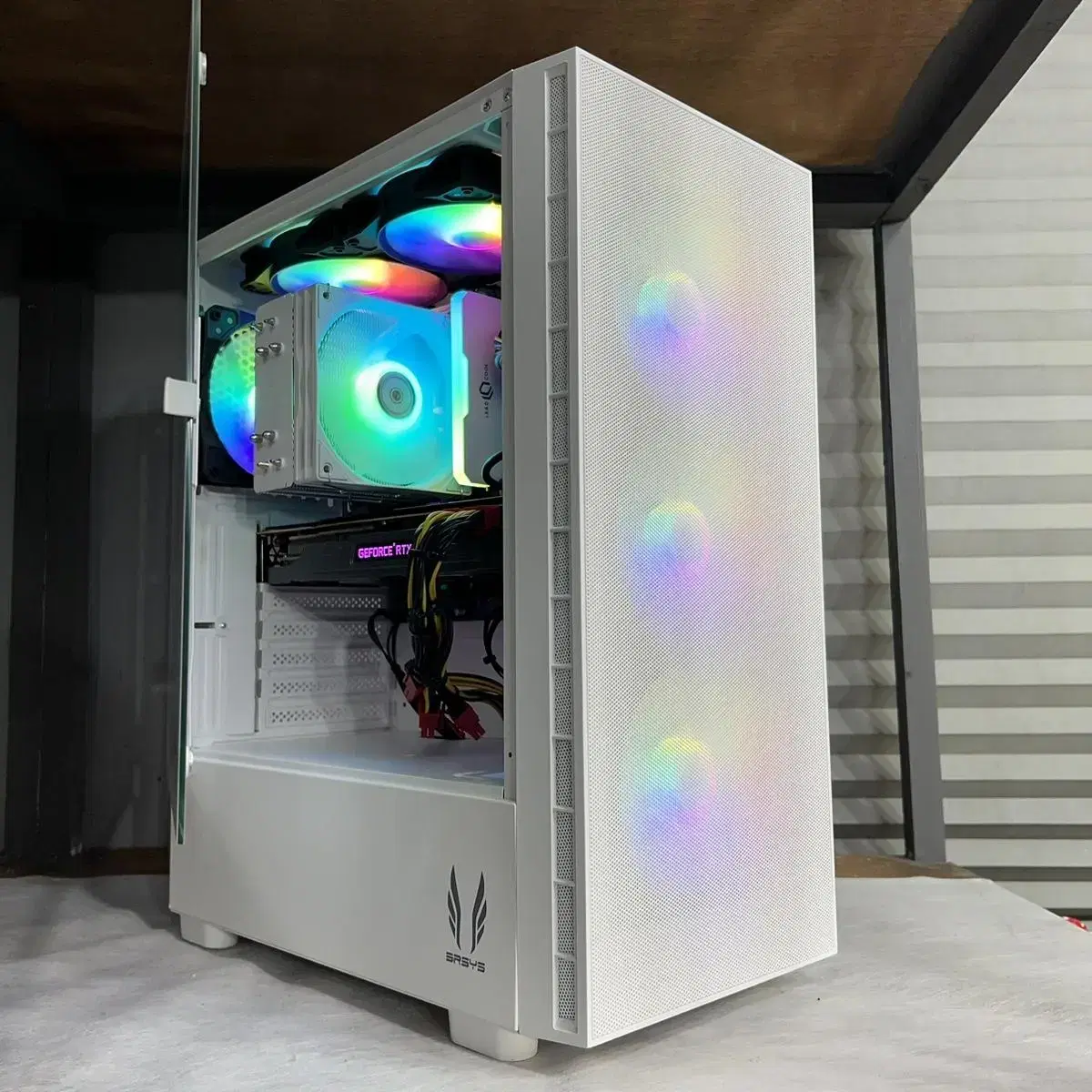 (신품급)인텔 12400f 램16G rtx2080 모든게임 다되는컴