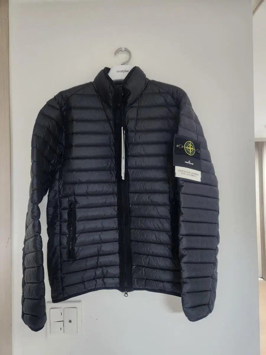 (NEW) Stone Island 23fw Lightweight Padding(Black, S)